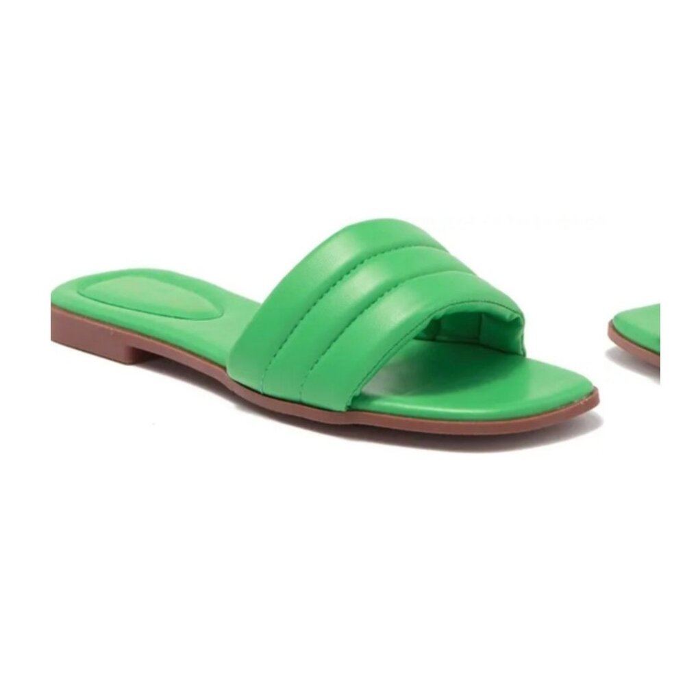 Chase + Chloe Eve Vegan Faux Leather Puffy Slide Sandals Green Size 7 NWOB